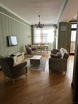 Kirayə verilir 3 otaqlı mənzil 98 m²