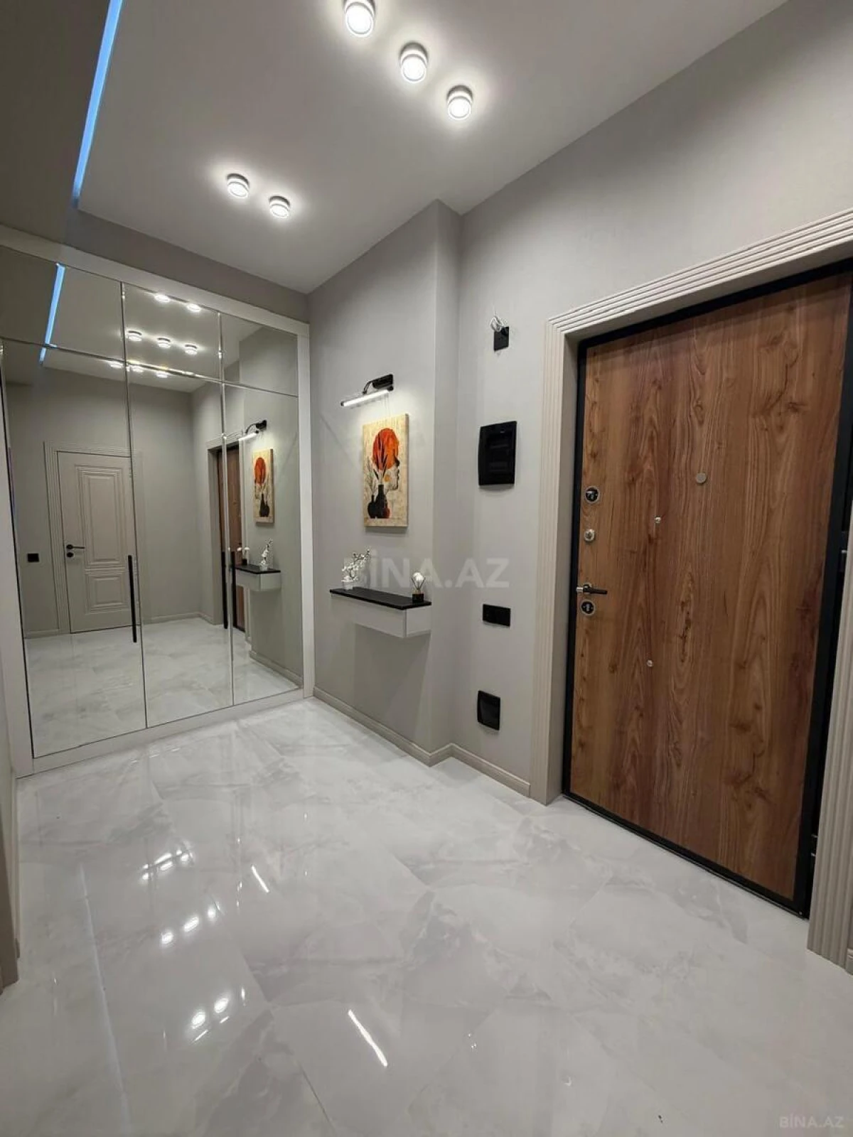 Satılır 2 otaqlı mənzil 55 m²
