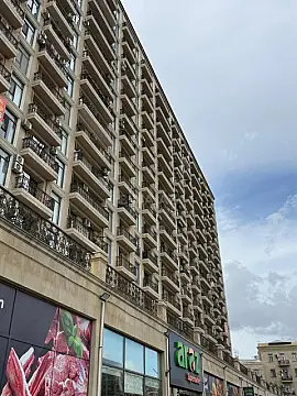 Satılır 3 otaqlı mənzil 138 m² — Bakı, Həzi Aslanov qəs. 3 otaq 138.00 m²