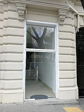 Kirayə verilir 3 otaqlı ofis 110 m² — Bakı 3 otaq 110.00 m²
