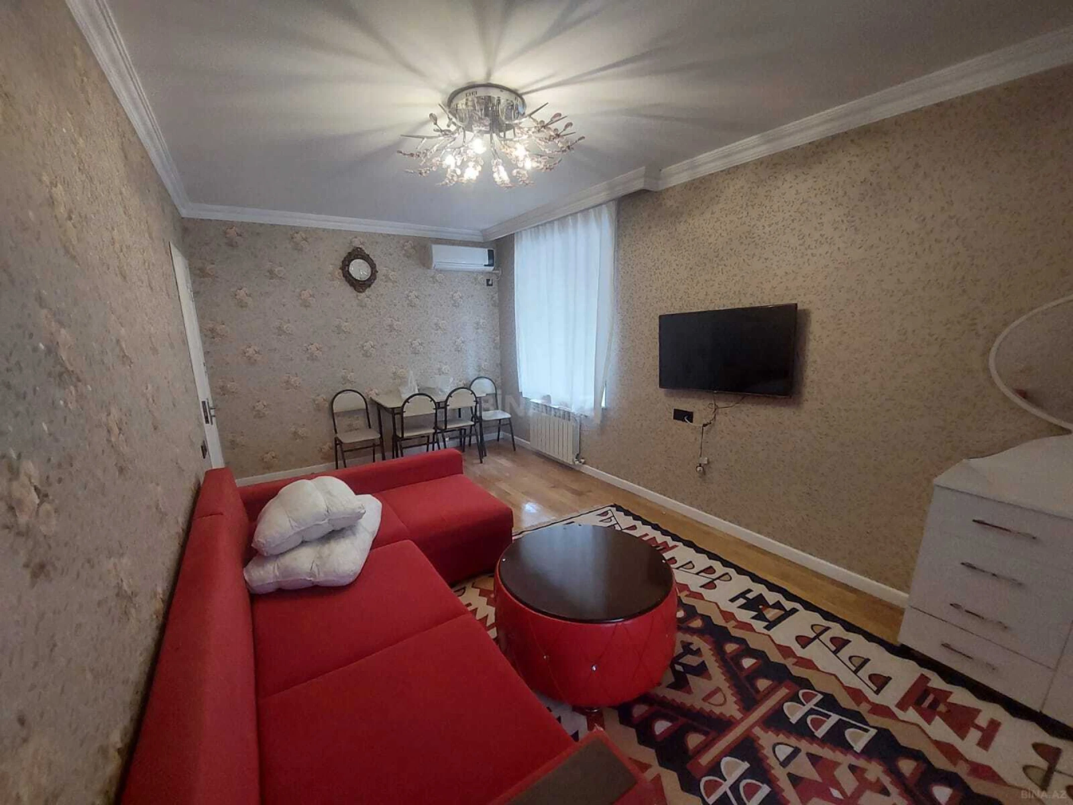 Kirayə verilir 2 otaqlı mənzil 43 m²