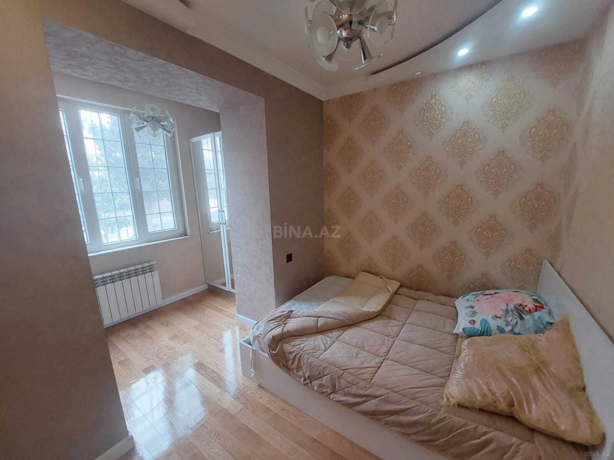 Kirayə verilir 2 otaqlı mənzil 43 m²