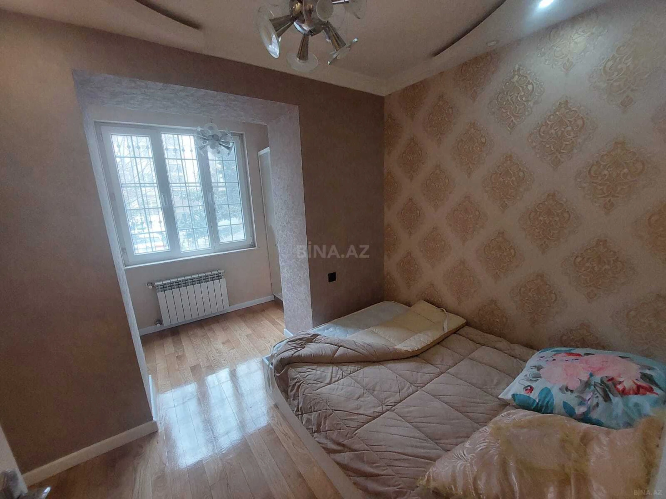 Kirayə verilir 2 otaqlı mənzil 43 m²