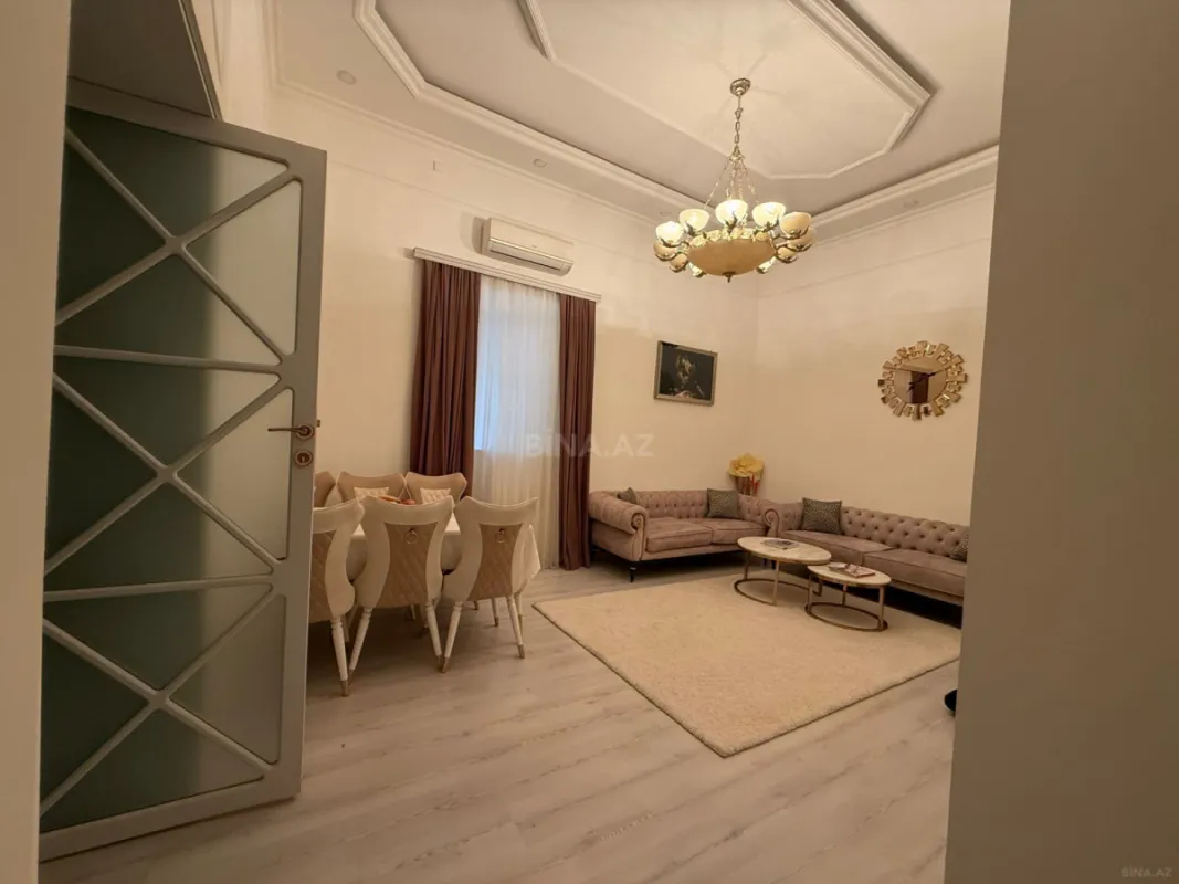 Kirayə verilir 2 otaqlı mənzil 65 m²