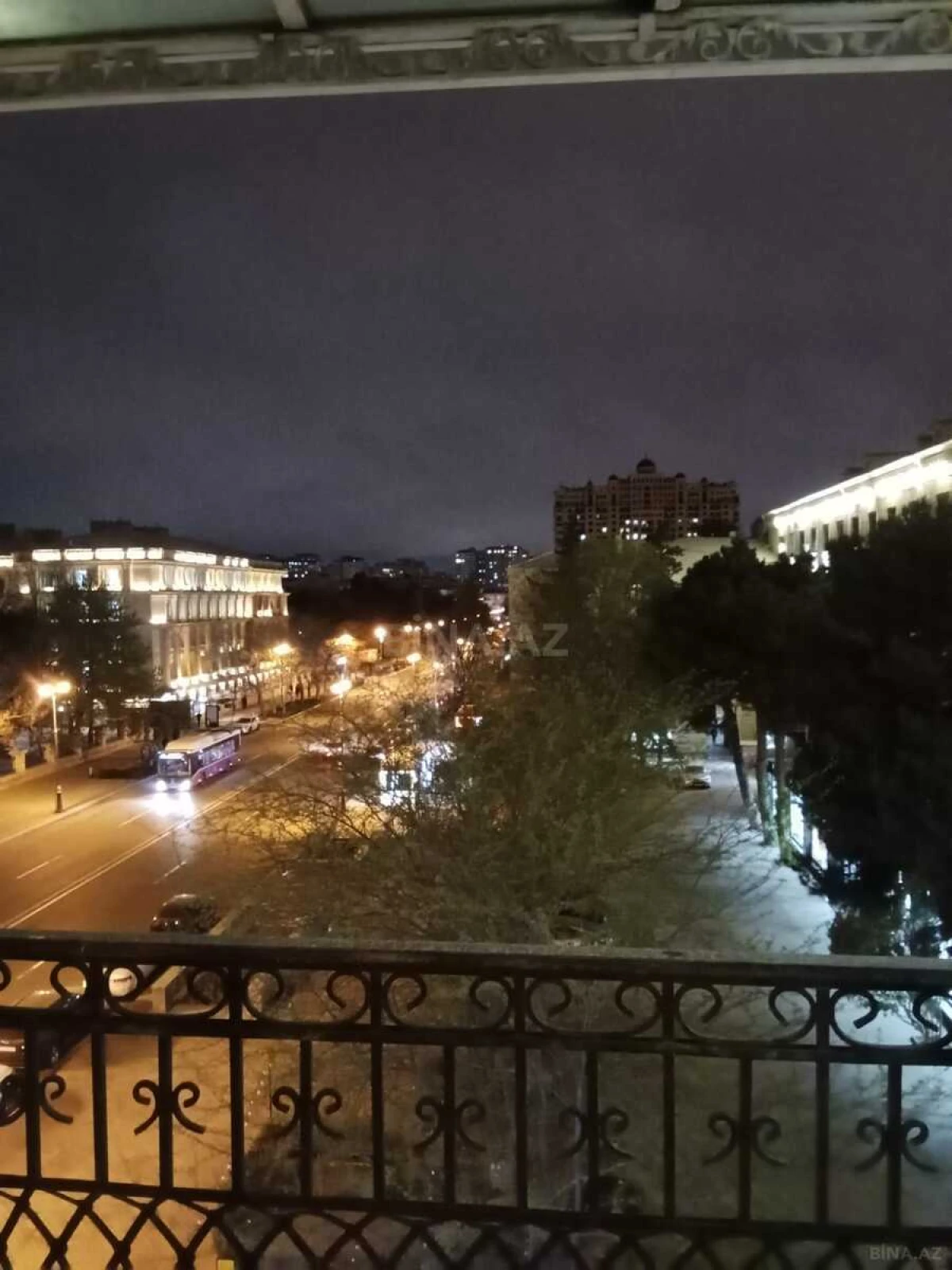 Kirayə verilir 2 otaqlı mənzil 70 m²