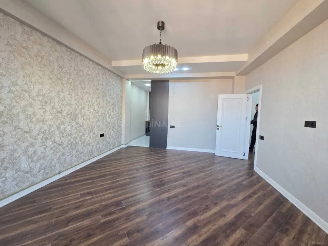 Satılır 2 otaqlı mənzil 70 m²