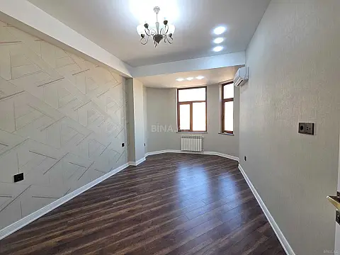 Satılır 2 otaqlı mənzil 70 m²