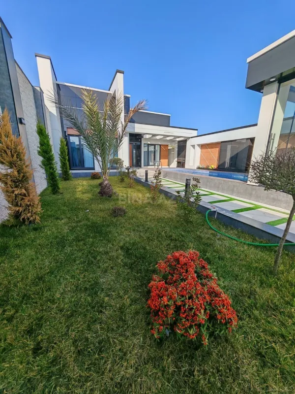 Satılır 4 otaqlı həyət evi 188 m²