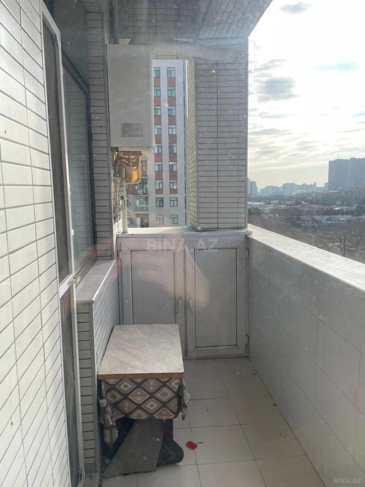 Satılır 3 otaqlı mənzil 130 m²