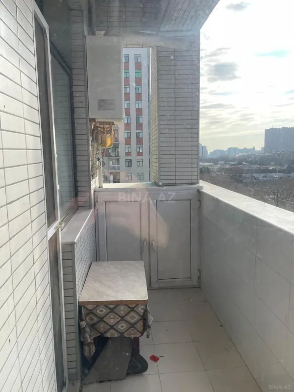 Satılır 3 otaqlı mənzil 130 m²