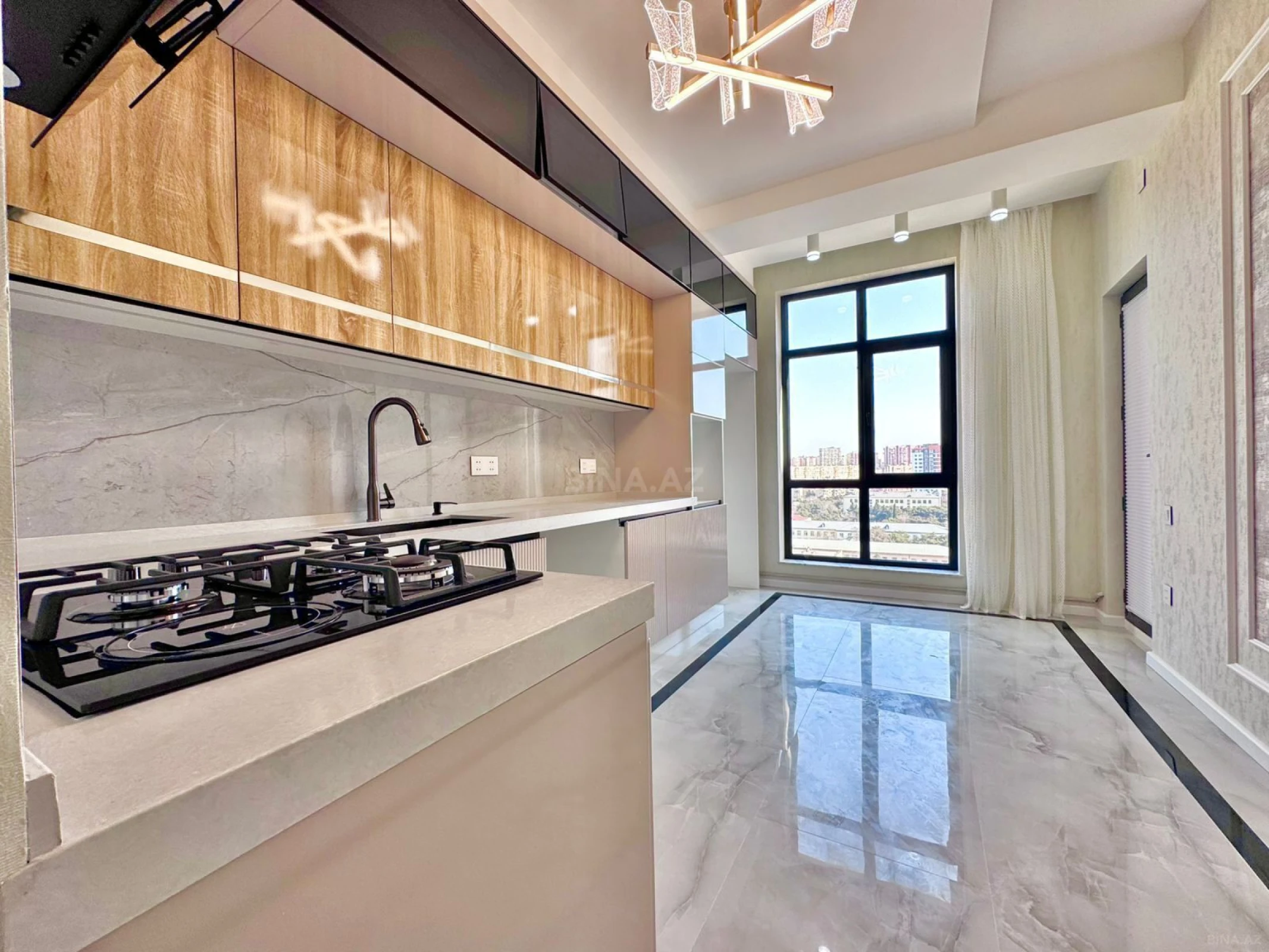 Satılır 2 otaqlı mənzil 77 m²