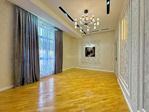 Satılır 2 otaqlı mənzil 77 m²