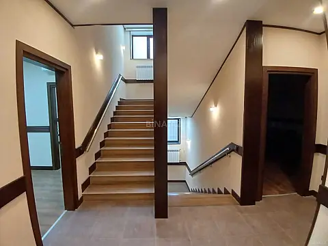 Kirayə verilir 20 otaqlı ofis 600 m²