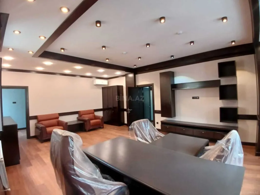 Kirayə verilir 20 otaqlı ofis 600 m²