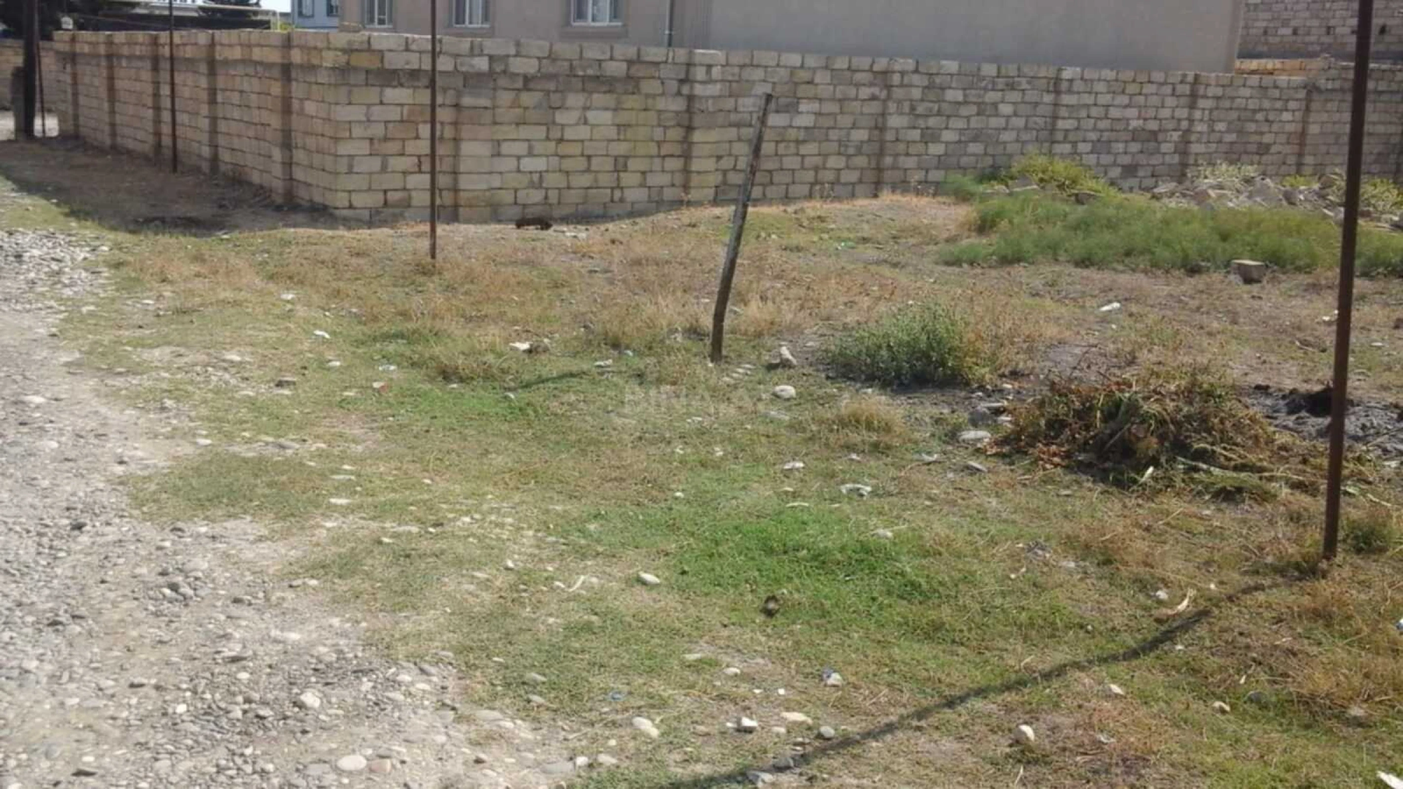 Satılır torpaq sahəsi 4 m²