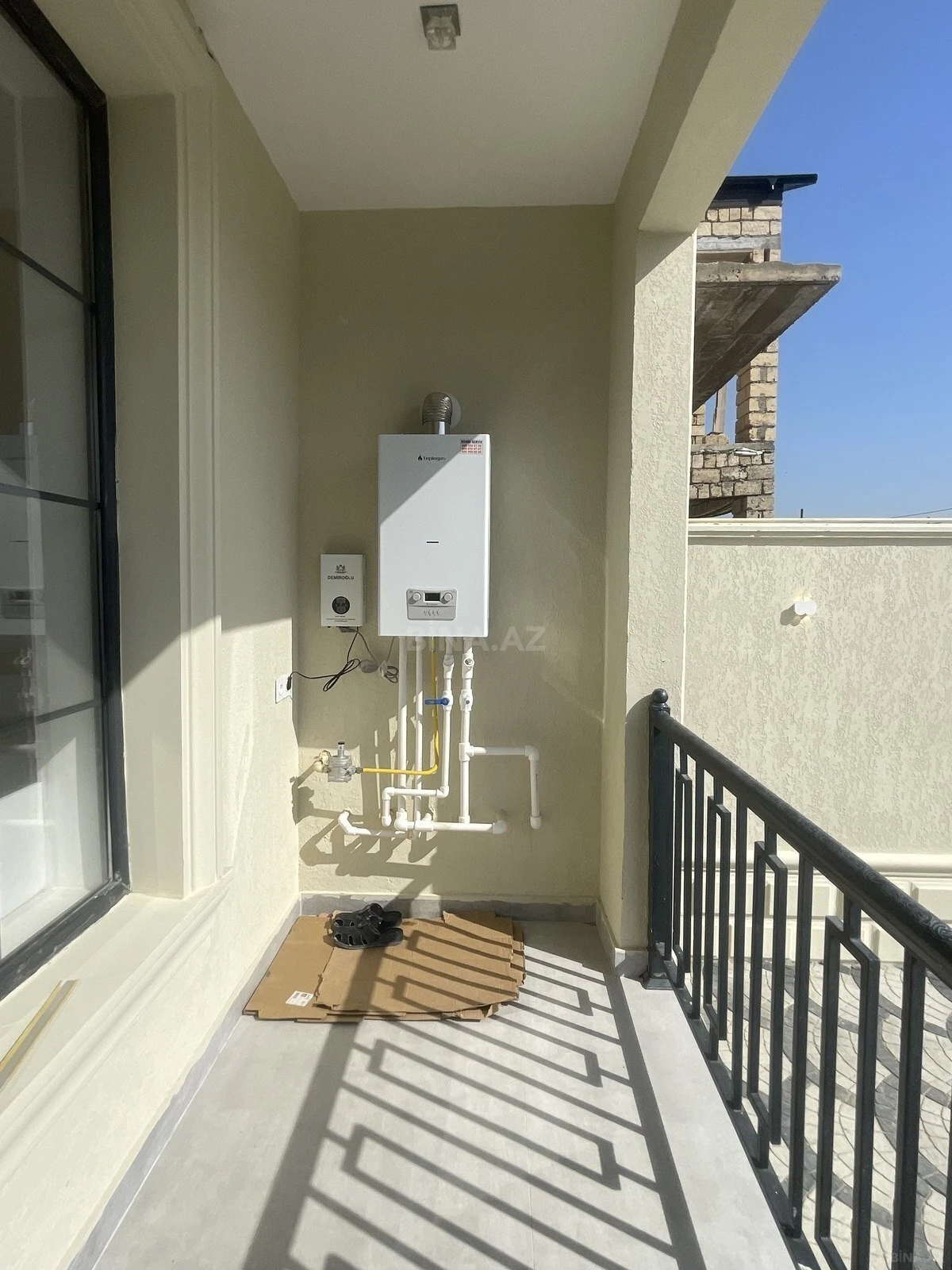 Satılır 5 otaqlı həyət evi 220 m²