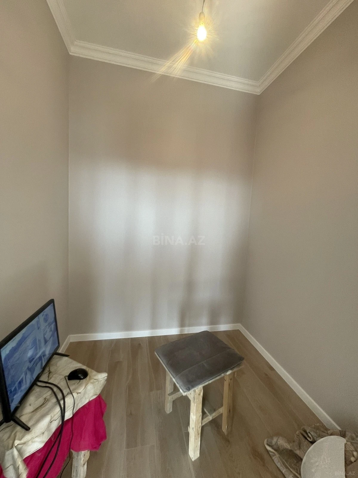 Satılır 5 otaqlı həyət evi 220 m²