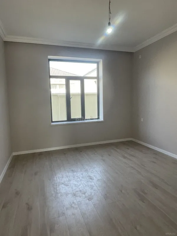 Satılır 5 otaqlı həyət evi 220 m²