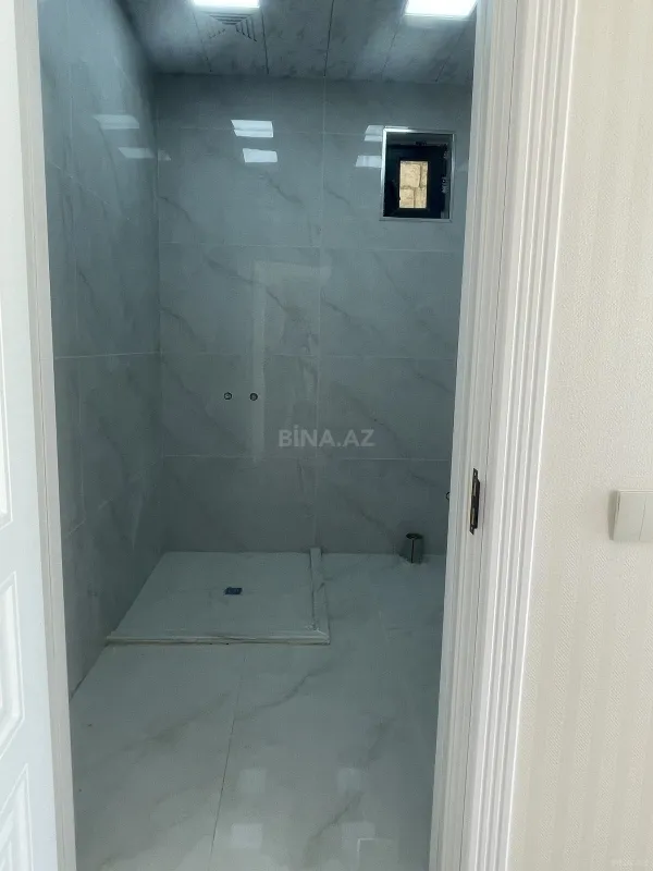 Satılır 5 otaqlı həyət evi 220 m²