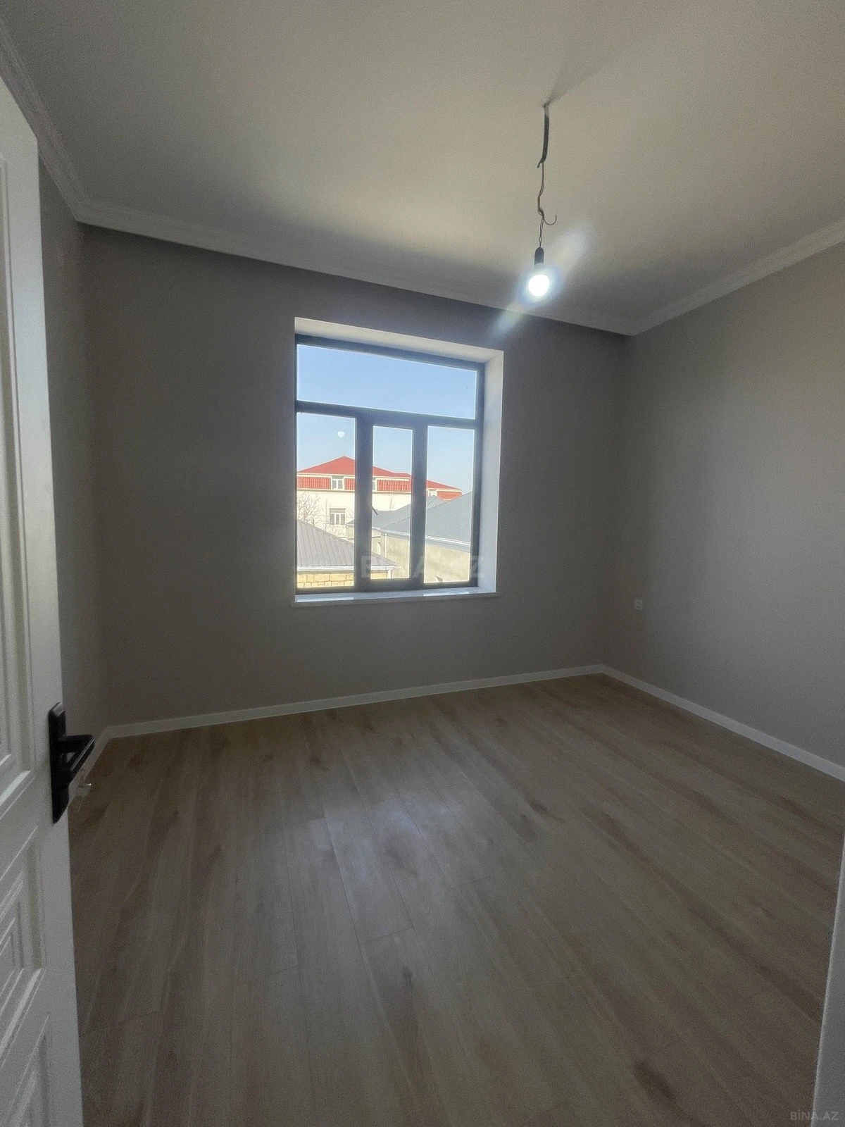 Satılır 5 otaqlı həyət evi 220 m²