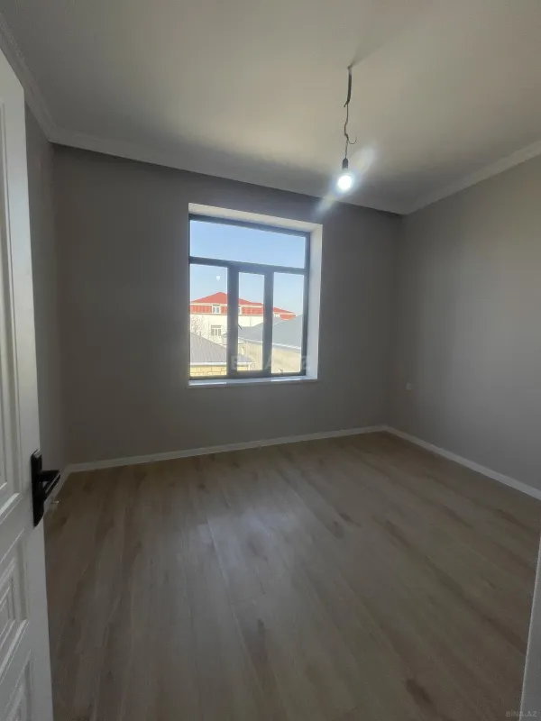 Satılır 5 otaqlı həyət evi 220 m²