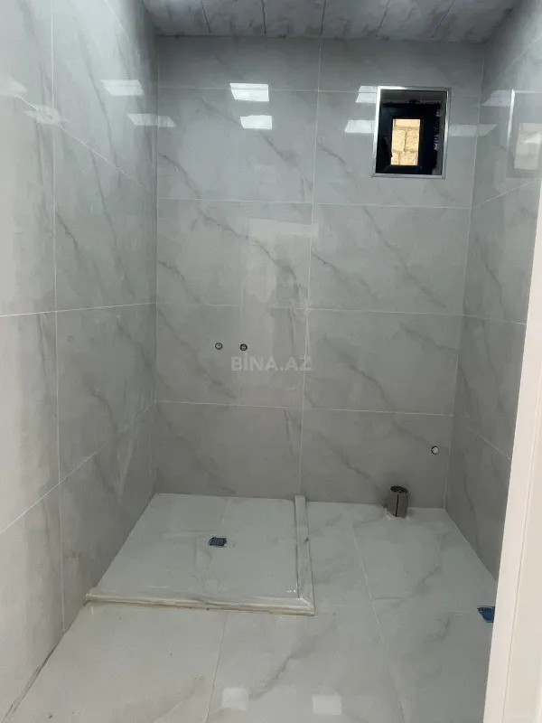 Satılır 5 otaqlı həyət evi 220 m²
