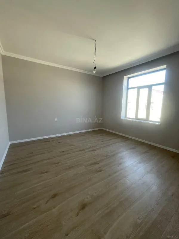 Satılır 5 otaqlı həyət evi 220 m²