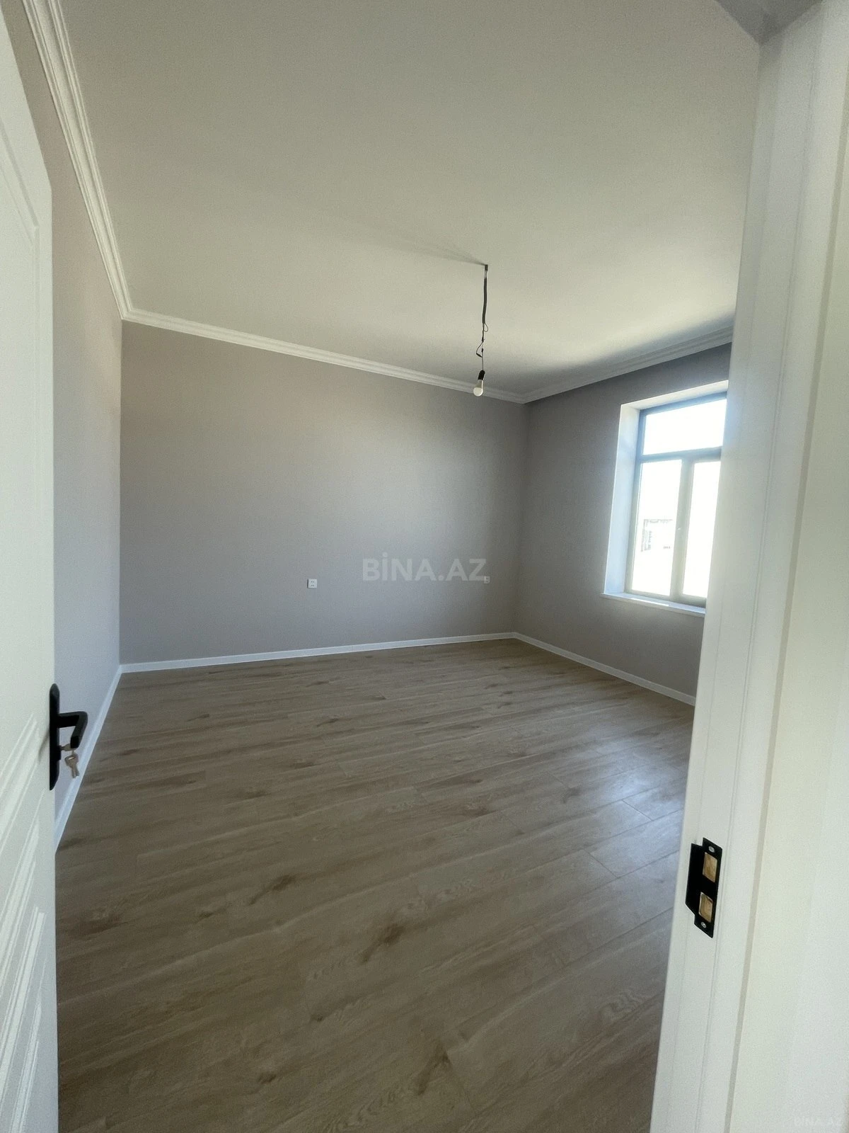 Satılır 5 otaqlı həyət evi 220 m²