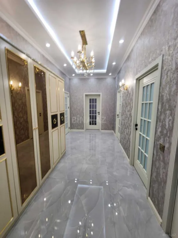 Kirayə verilir 4 otaqlı mənzil 130 m²