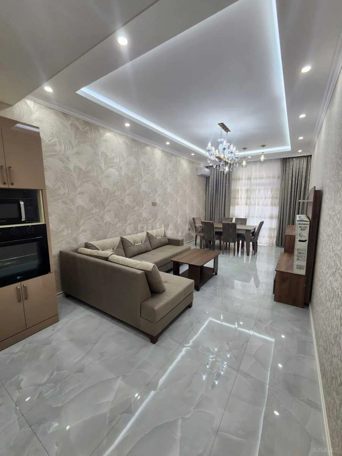 Kirayə verilir 4 otaqlı mənzil 130 m²