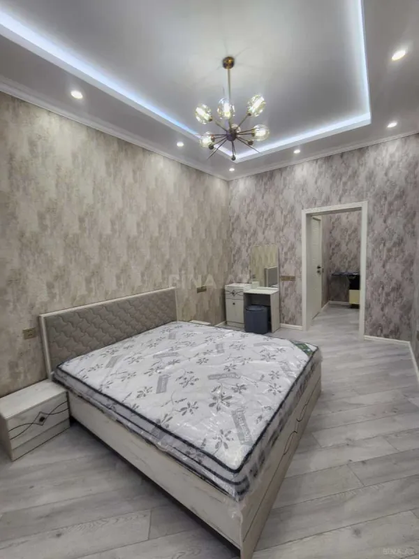 Kirayə verilir 4 otaqlı mənzil 130 m²