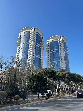 Satılır 3 otaqlı mənzil 169 m² — Bakı 3 otaq 169.00 m²