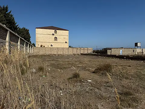 Satılır torpaq sahəsi 12 m²