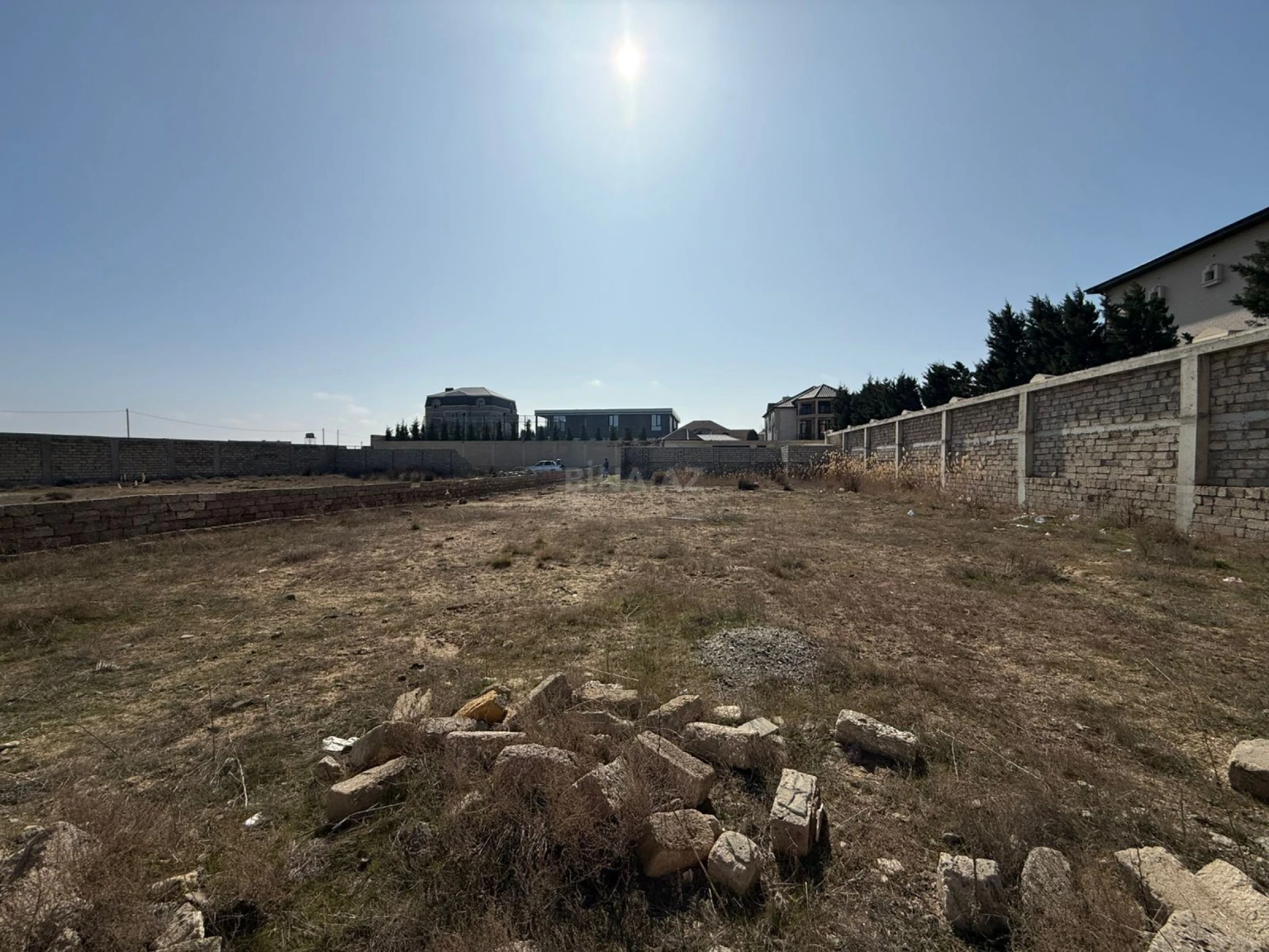 Satılır torpaq sahəsi 12 m²