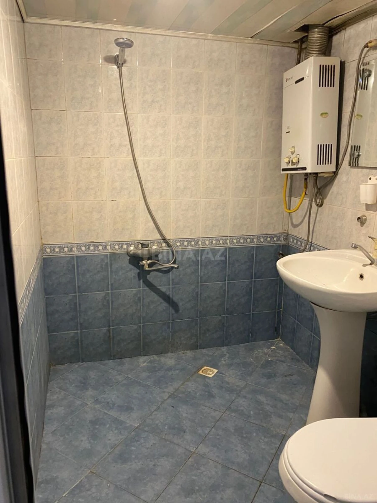 Kirayə verilir 1 otaqlı mənzil 40 m²