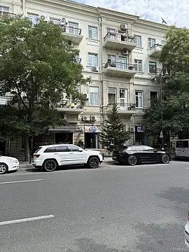 Kirayə verilir obyekt 42 m² — Bakı, Sahil qəs. 42.00 m²