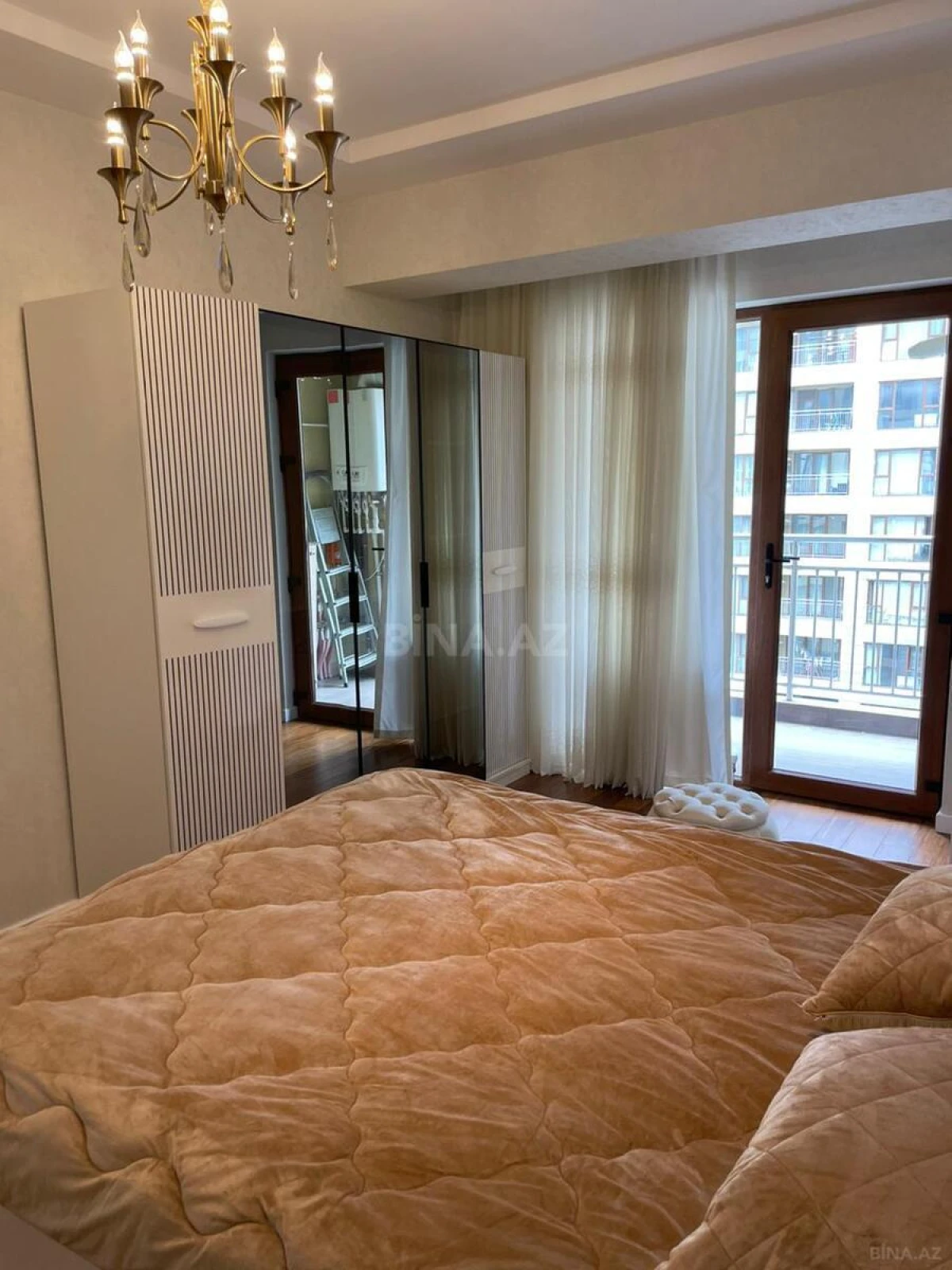 Kirayə verilir 3 otaqlı mənzil 110 m²