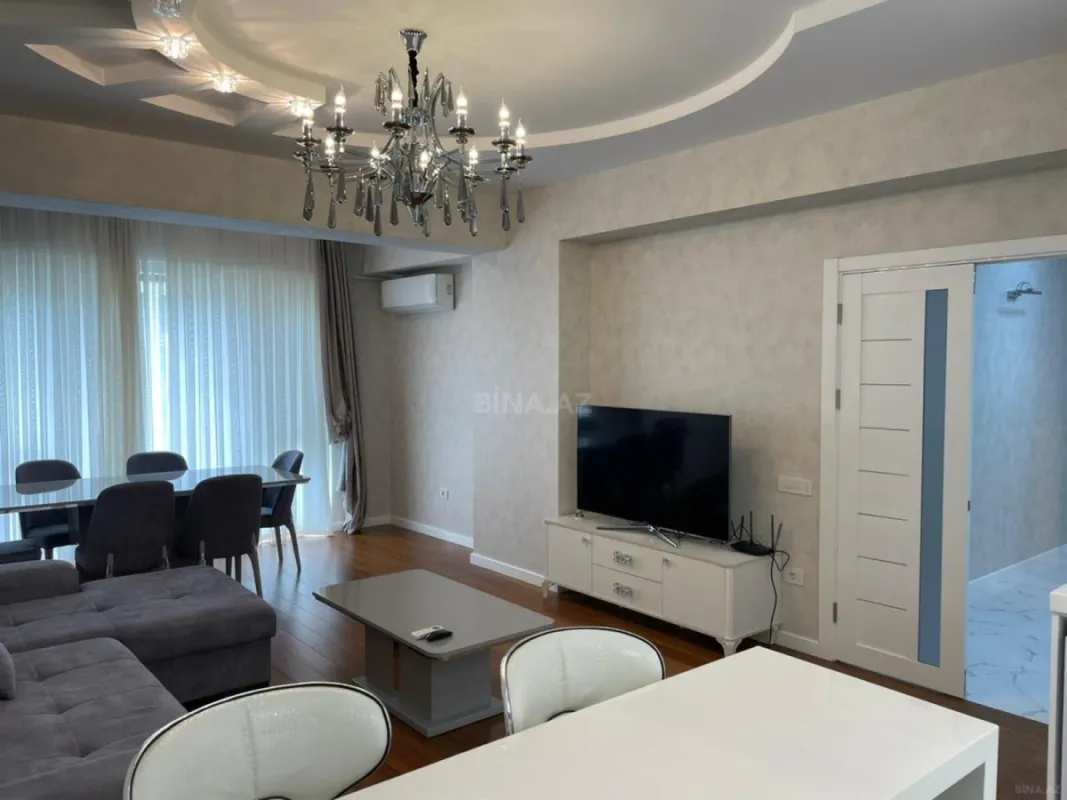 Kirayə verilir 3 otaqlı mənzil 110 m²