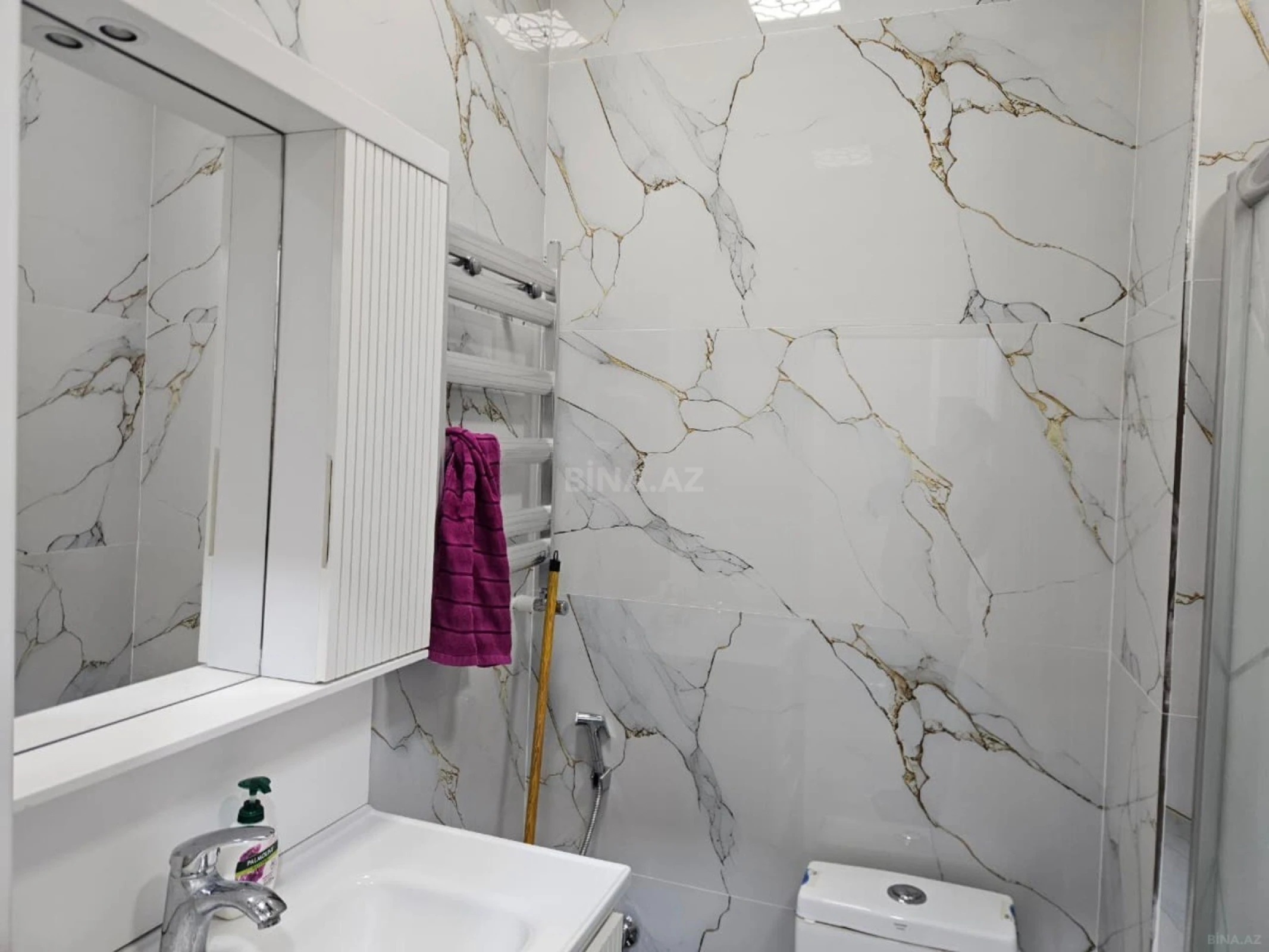 Kirayə verilir 2 otaqlı mənzil 50 m²