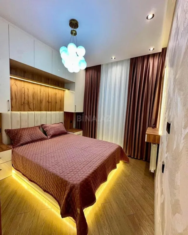 Kirayə verilir 2 otaqlı mənzil 65 m²