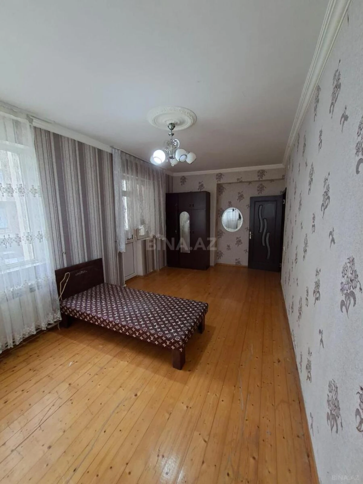 Kirayə verilir 3 otaqlı mənzil 100 m²