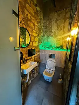 Kirayə verilir obyekt 412 m²