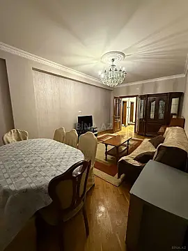 Kirayə verilir 3 otaqlı mənzil 120 m²