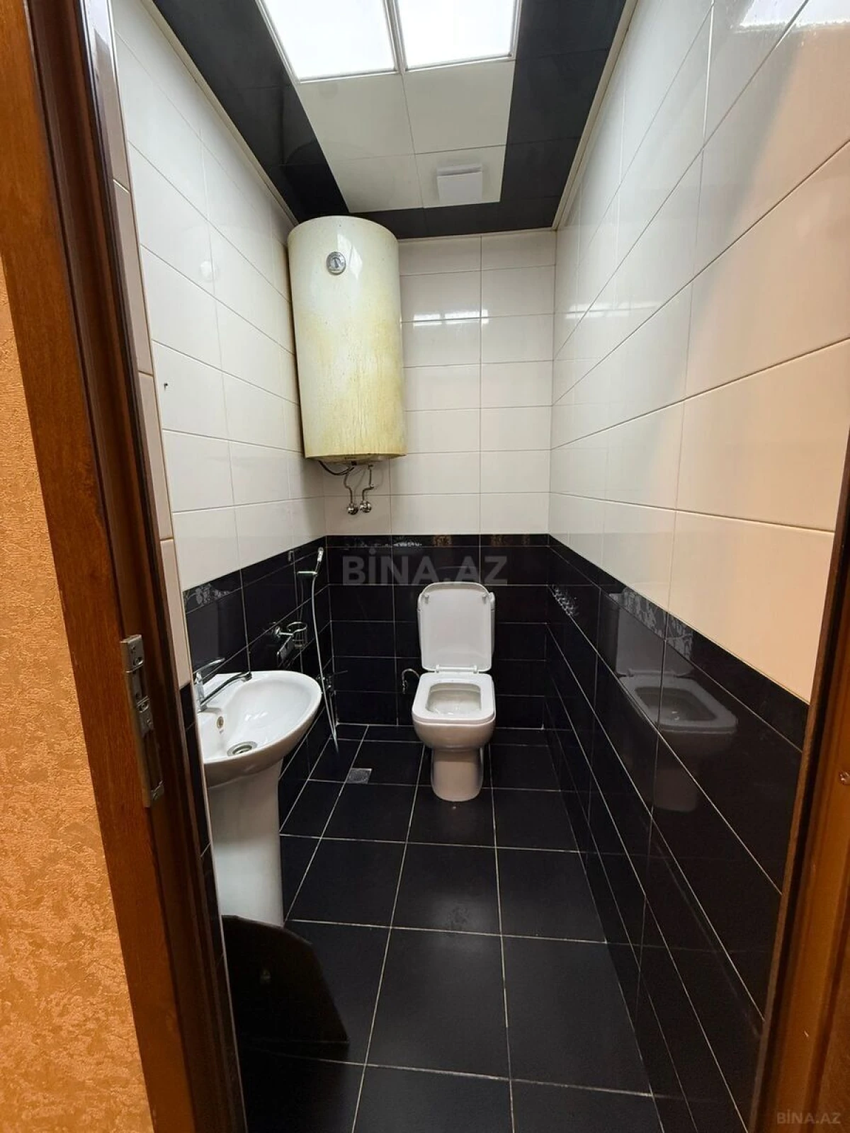 Kirayə verilir 3 otaqlı mənzil 120 m²