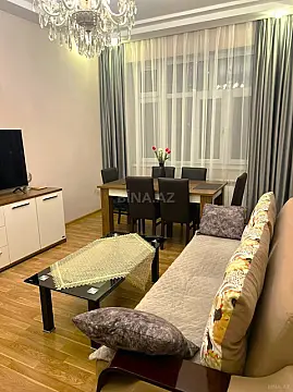 Satılır 2 otaqlı mənzil 85 m²