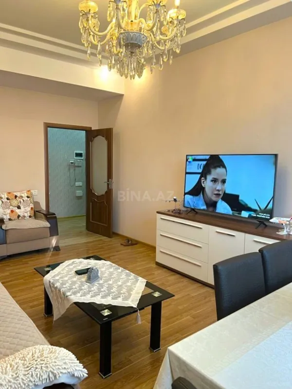 Satılır 2 otaqlı mənzil 85 m²