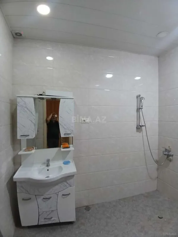 Kirayə verilir 3 otaqlı mənzil 130 m²