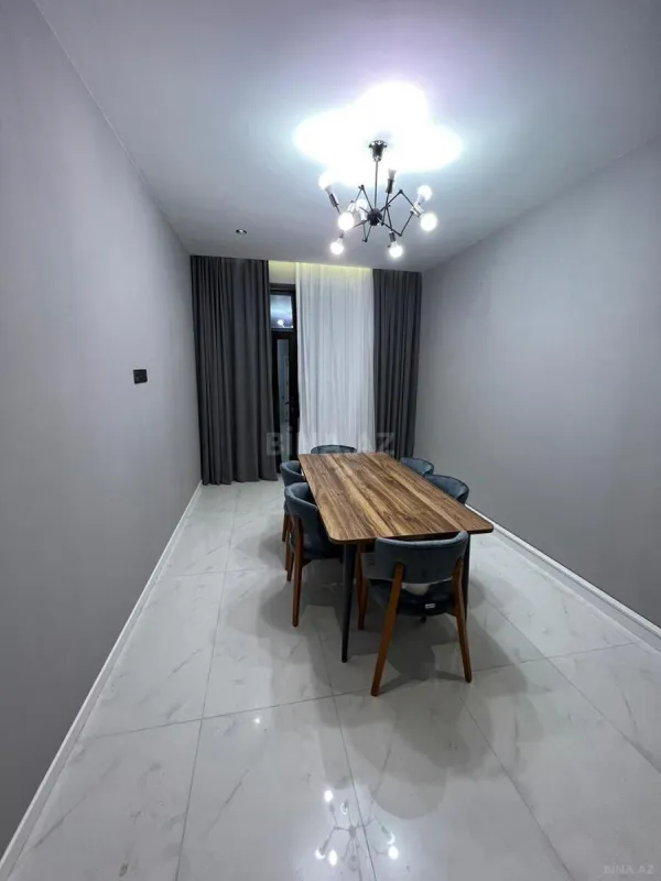 Kirayə verilir 2 otaqlı mənzil 92 m²