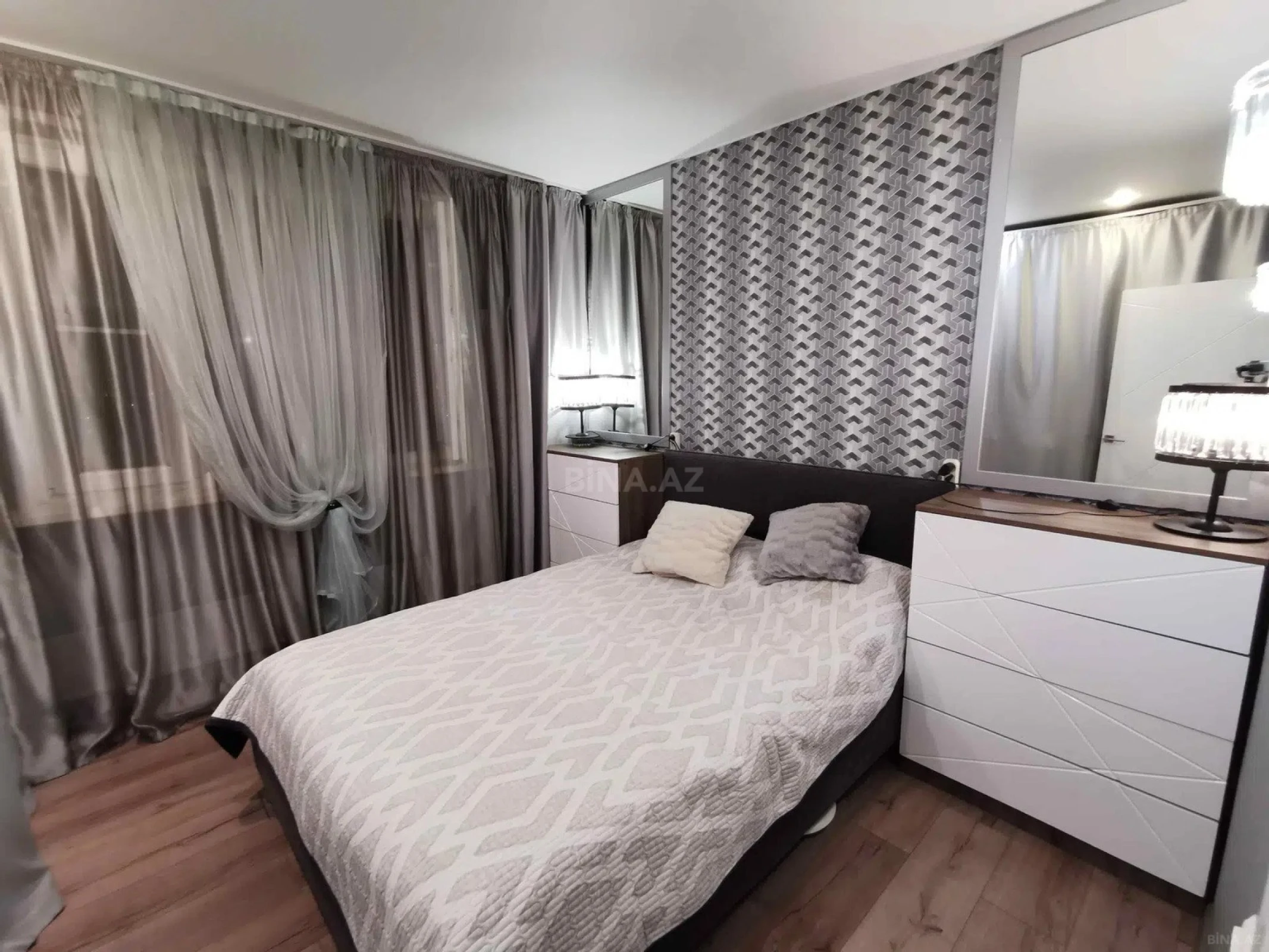 Satılır 3 otaqlı mənzil 70 m²