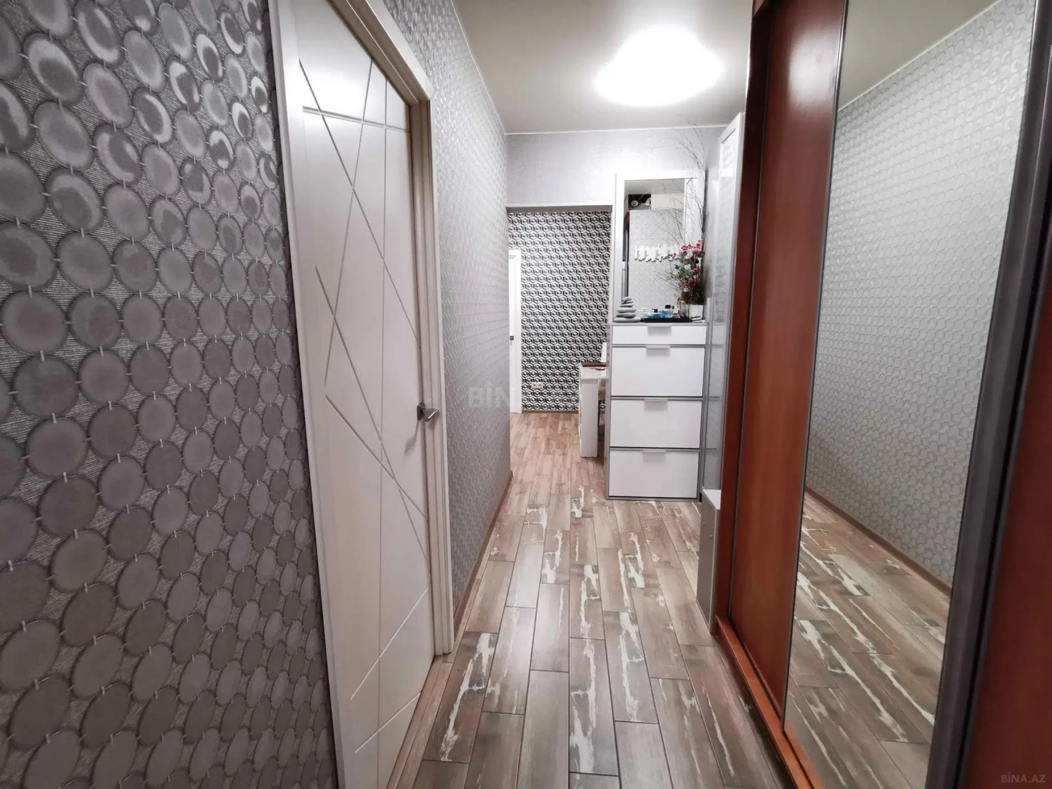 Satılır 3 otaqlı mənzil 70 m²